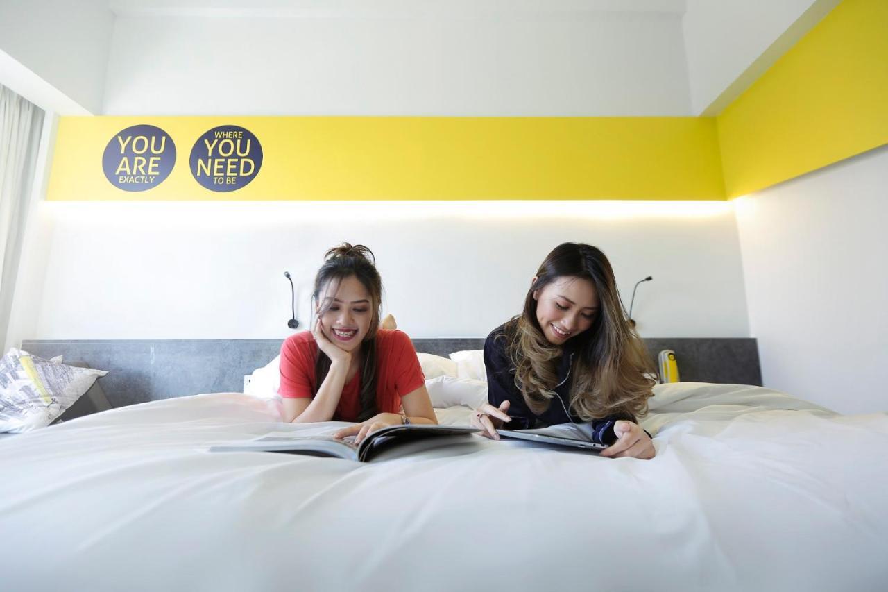 Yello Hotel Paskal Bandung Buitenkant foto